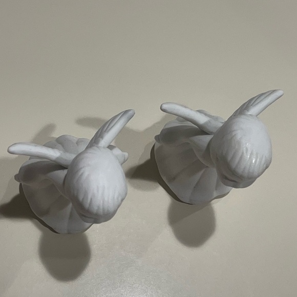 Kissing Cherub Bisque White Porcelain Angel Cherubs 2 Figurines Gift Co. - Picture 6 of 8